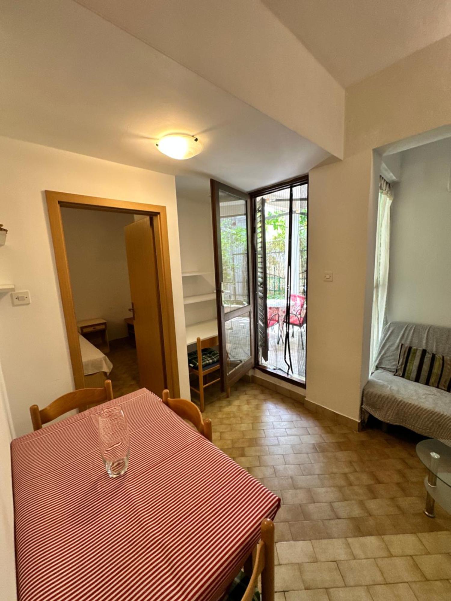 Apartmán Kornelija 2 Podgora Exteriér fotografie